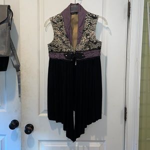 Seven waves BrazilRoxx vest Brand New. Size small